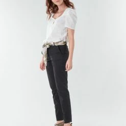 Betty London OOPSO Couleur Blanc -Betty London Soldes Magasin 18374444 500 C