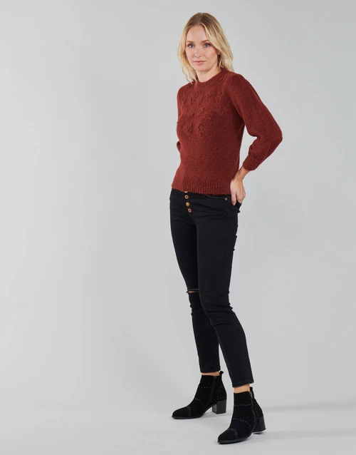 Betty London POXONE Couleur Rouge 5 Betty London POXONE Couleur Rouge – Image 3