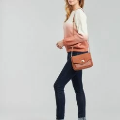 Betty London JENNY Couleur Rose / Blanc -Betty London Soldes Magasin 21562671 500 C