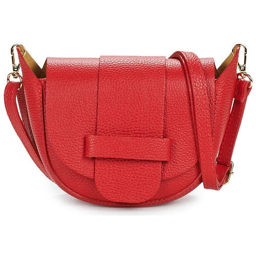 Betty London APRIL Couleur Rouge 3 Betty London APRIL Couleur Rouge