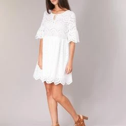 Betty London INNATU Couleur Blanc 7 Betty London INNATU Couleur Blanc -Betty London Soldes Magasin 7085914 500 C