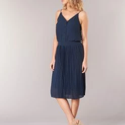 Betty London KORI Couleur Marine 7 Betty London KORI Couleur Marine -Betty London Soldes Magasin 9814106 500 C