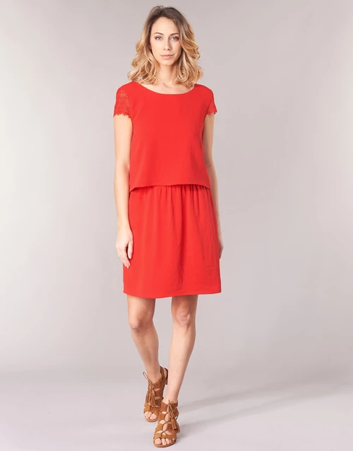 Betty London KOR Couleur Rouge 4 Betty London KOR Couleur Rouge – Image 2